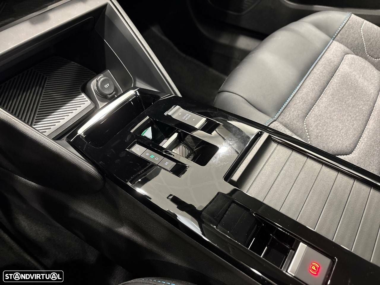 Citroën C4 1.2 PureTech Plus EAT8 - 18