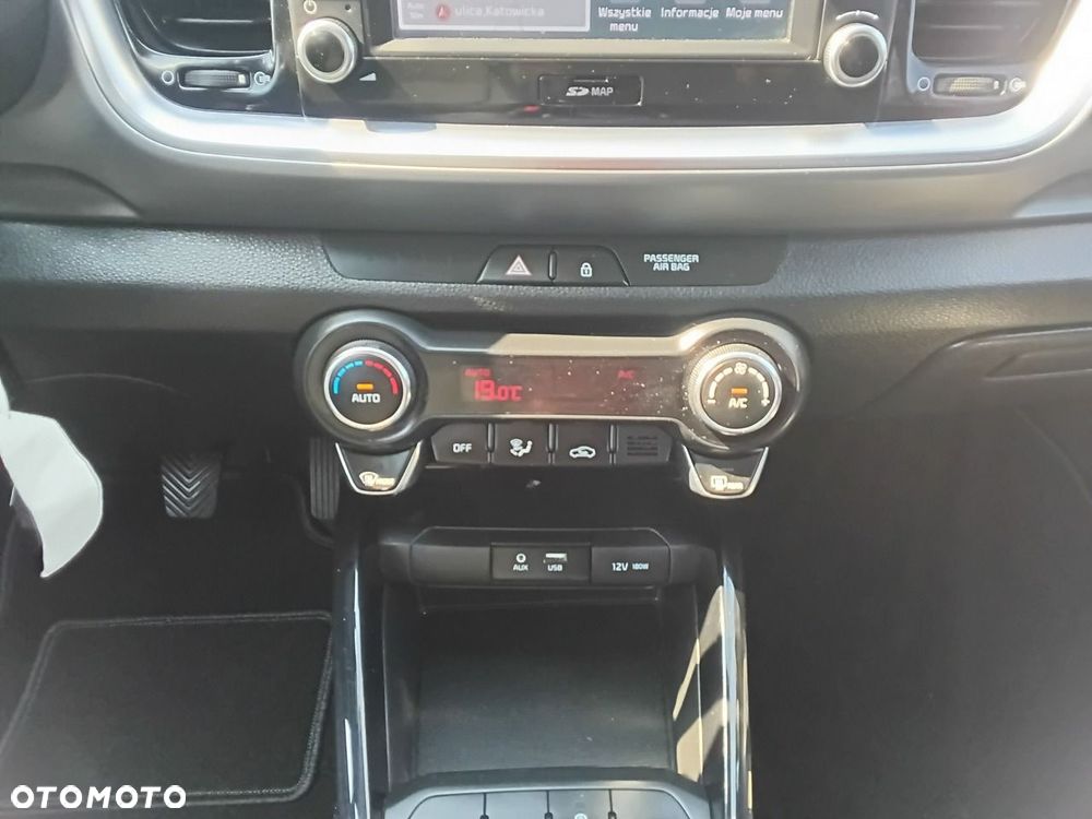 Kia Stonic - 22
