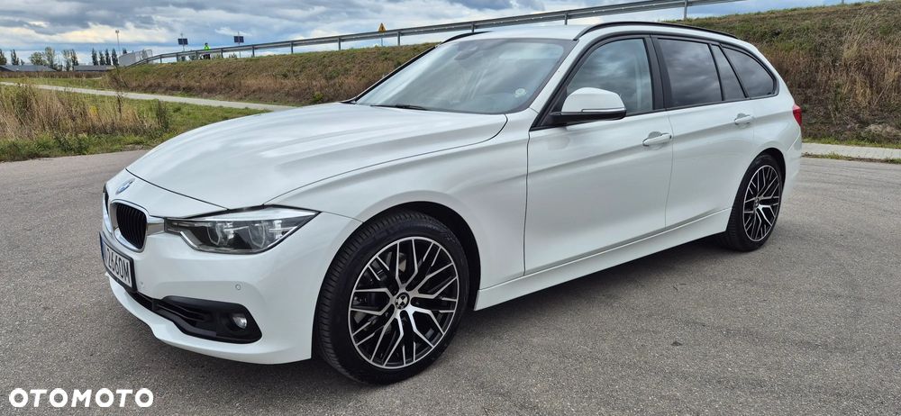 BMW Seria 3 330i Advantage - 2