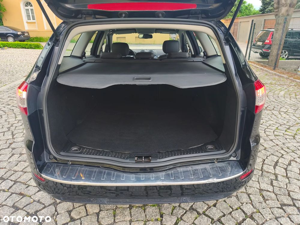 Ford Mondeo 2.0 TDCi Gold X - 12