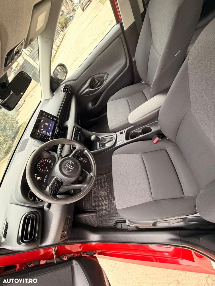 Toyota Yaris 1.5 VVT-i HSD Dynamic Bi-tone - 5