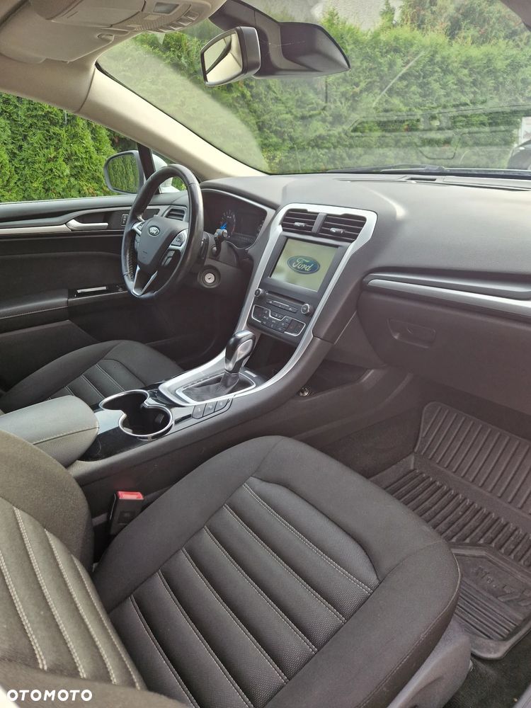 Ford Mondeo 2.0 TDCi Titanium PowerShift - 8