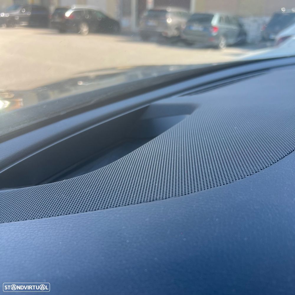 Mercedes-Benz E 300 de 4Matic 9G-TRONIC Avantgarde - 24