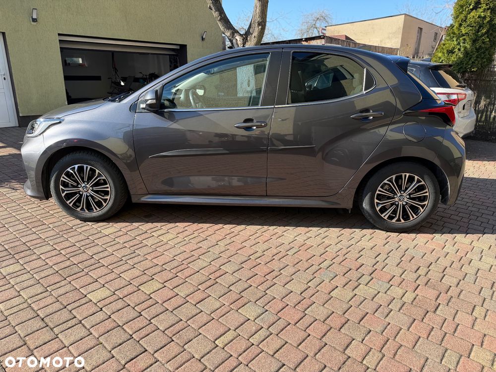 Toyota Yaris - 4