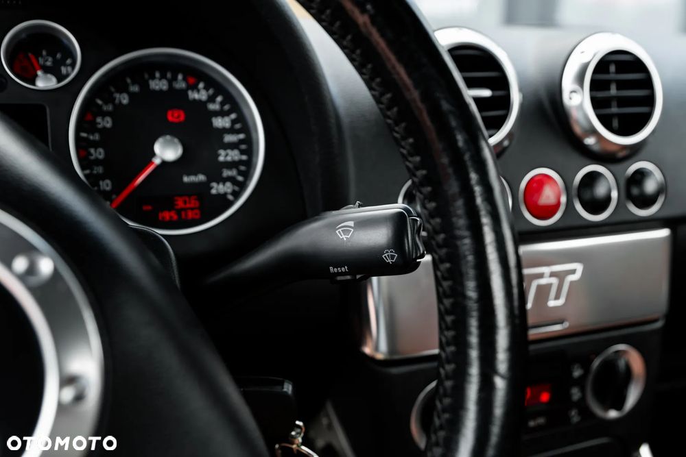 Audi TT Roadster 1.8T Quattro - 27