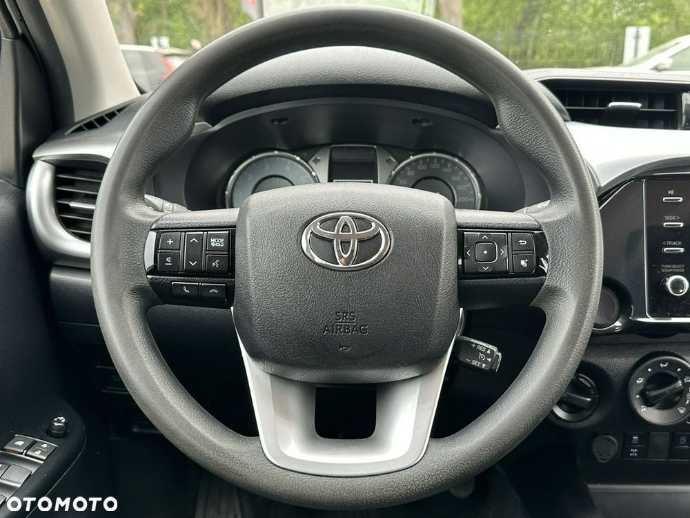 Toyota Hilux 2.4 D-4D Double Cab DLX 4x4 - 25