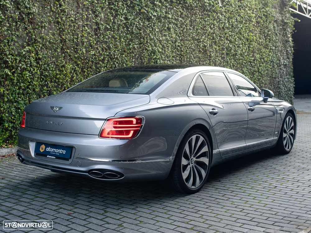 Bentley Flying Spur Hybrid Azure - 13