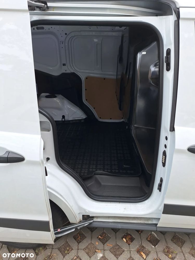 Ford Transit Courier - 6