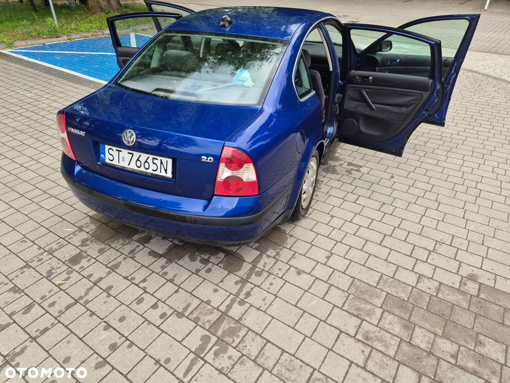 Volkswagen Passat 2.0 Comfortline - 3