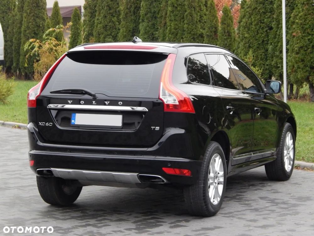 Volvo XC 60 T5 Geartronic Kinetic - 2