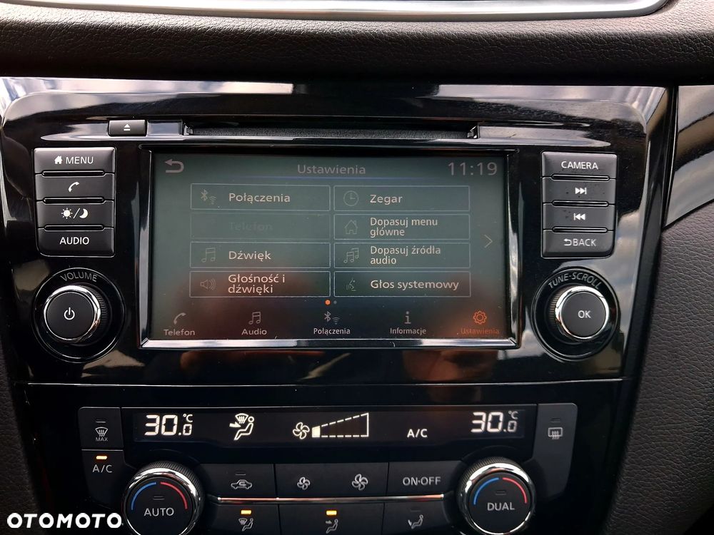 Nissan Qashqai 1.3 DIG-T N-CONNECTA - 25