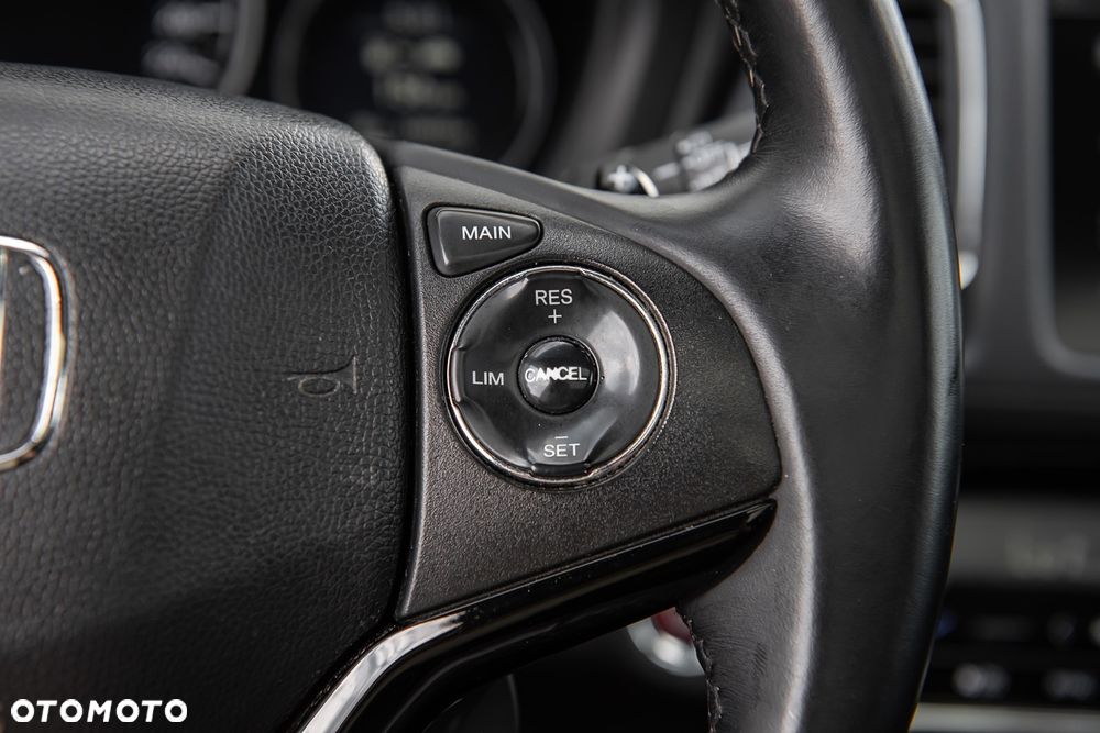 Honda HR-V 1.5 i-VTEC CVT Executive - 19