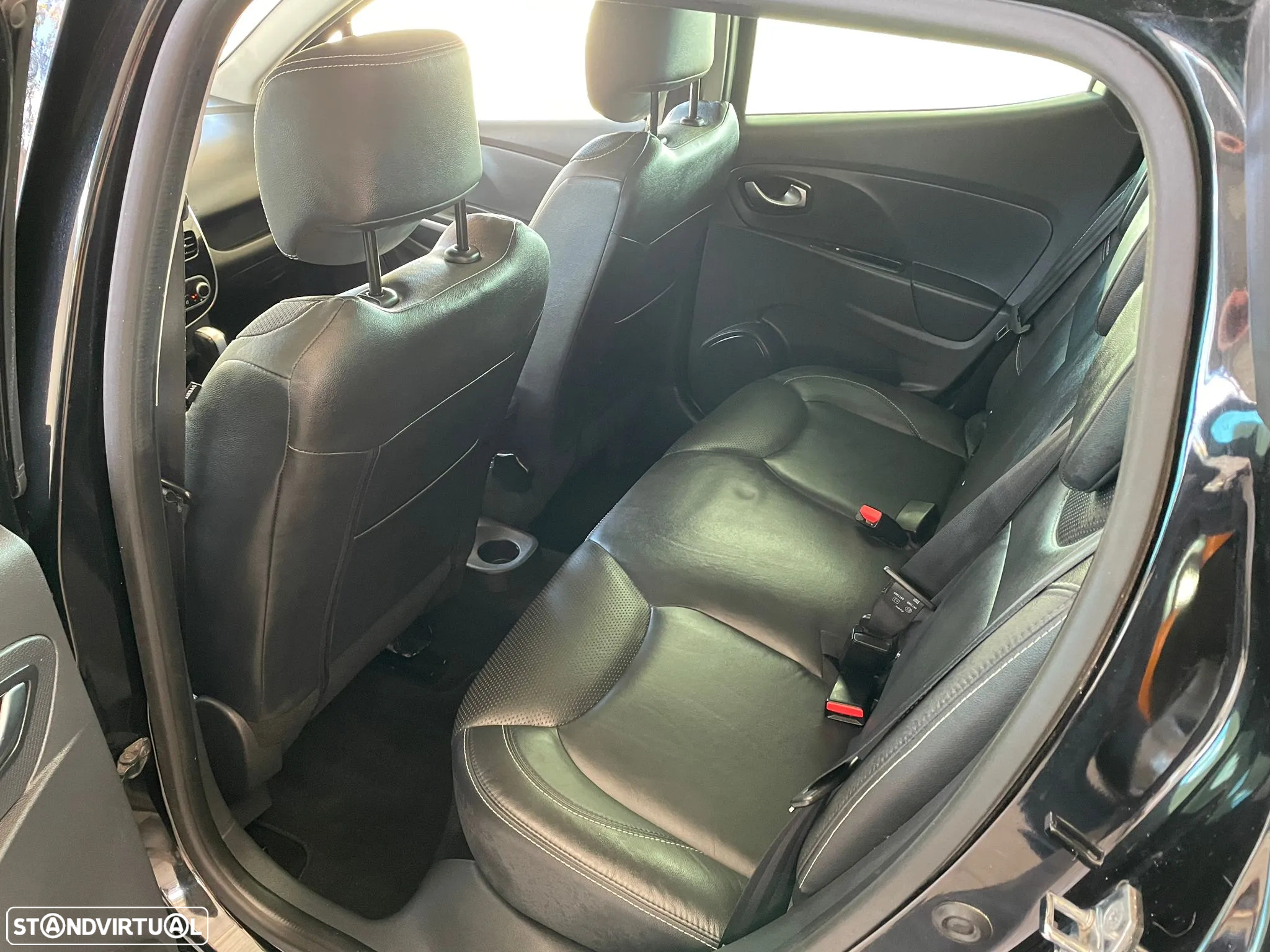 Renault Clio 1.2 TCE GT EDC - 26