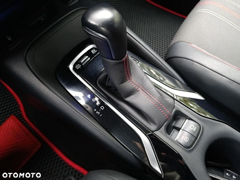 Toyota Corolla 2.0 Hybrid GR Sport - 17