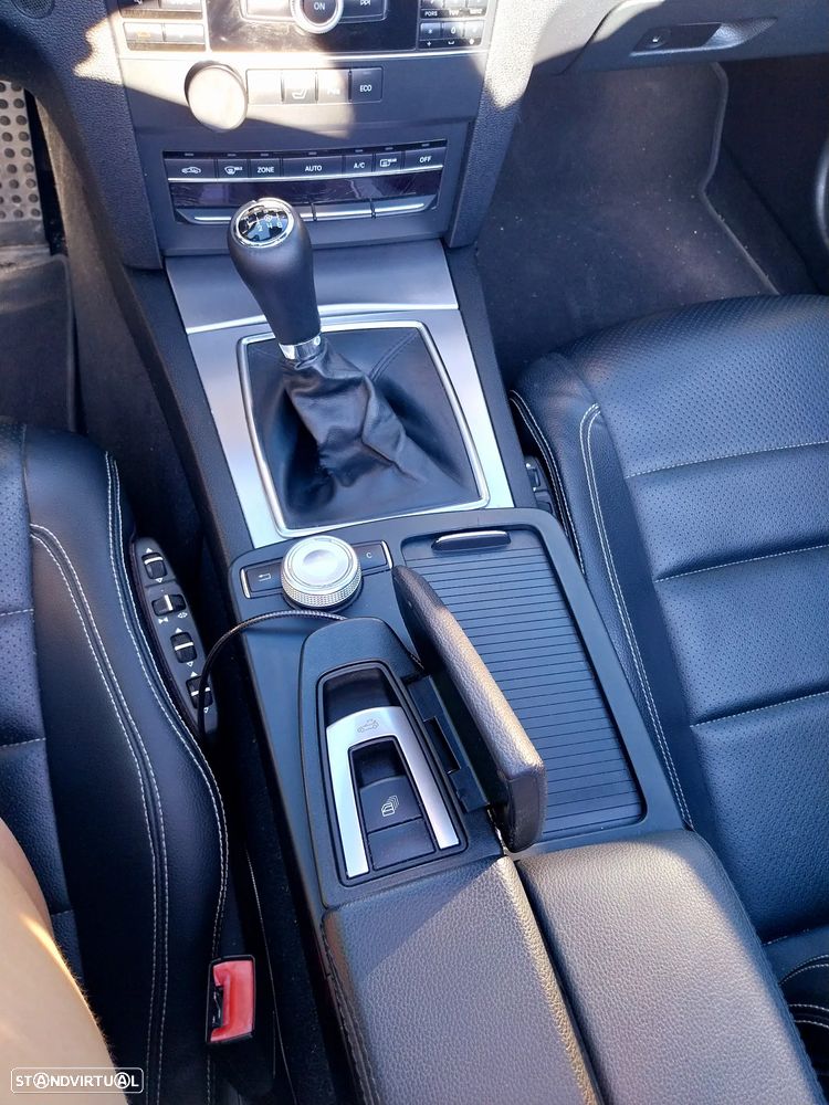 Mercedes-Benz E 250 CDi Elegance BlueEfficiency - 24