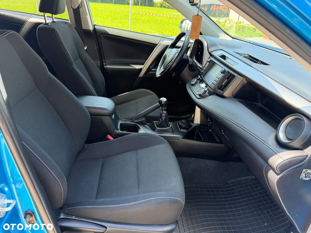 Toyota RAV4 2.0 D-4D Prestige 4x2 - 18