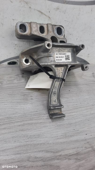 VW SKODA AUDI LAPA PODUSZKA SILNIKA 5WA199262D  5WA199262E - 5