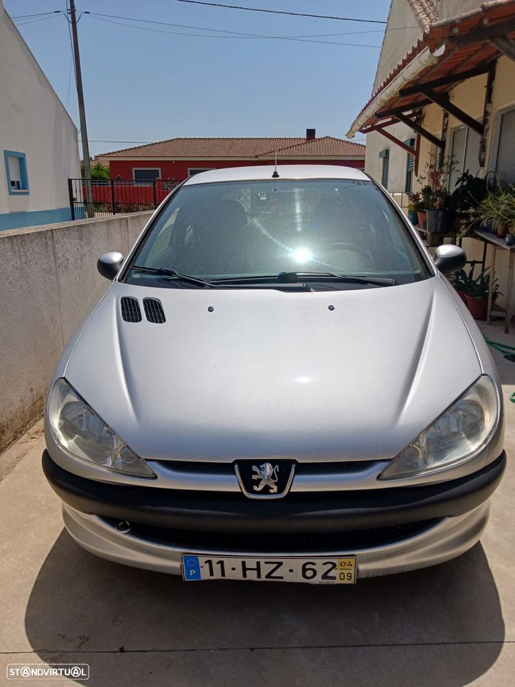 Peugeot 206 - 1