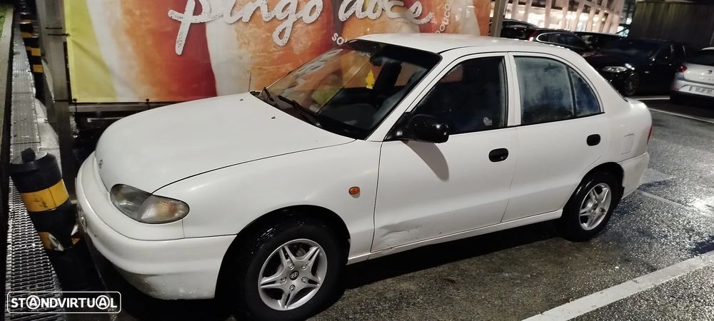 Hyundai Accent 1.3 Miles - 2