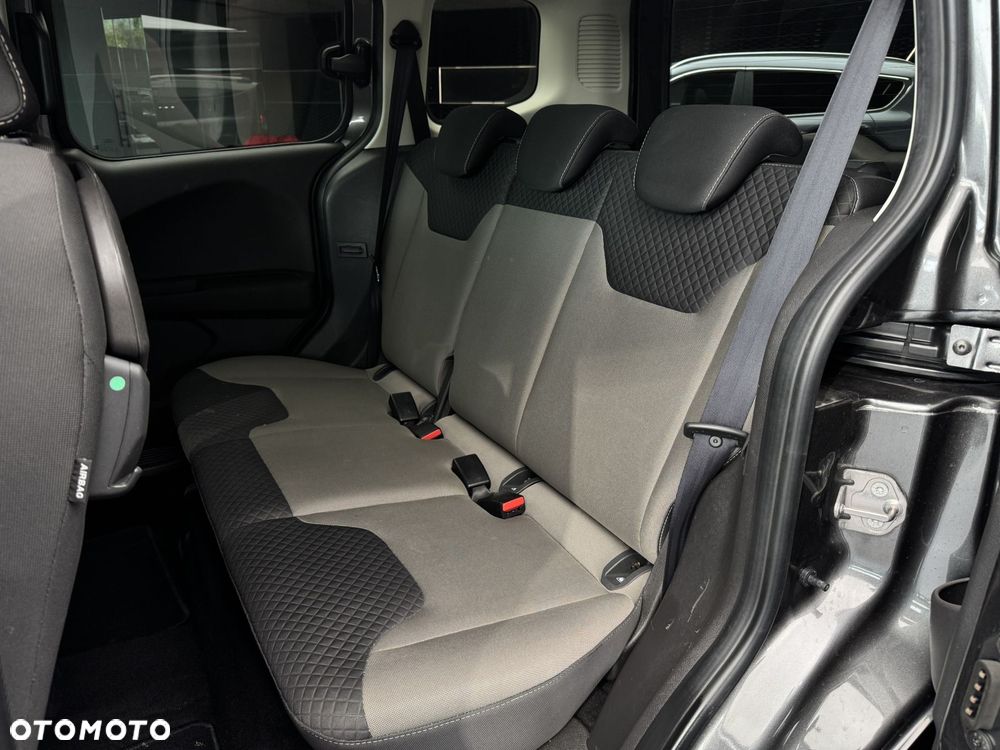 Ford Tourneo Courier 1.0 EcoBoost Titanium - 15