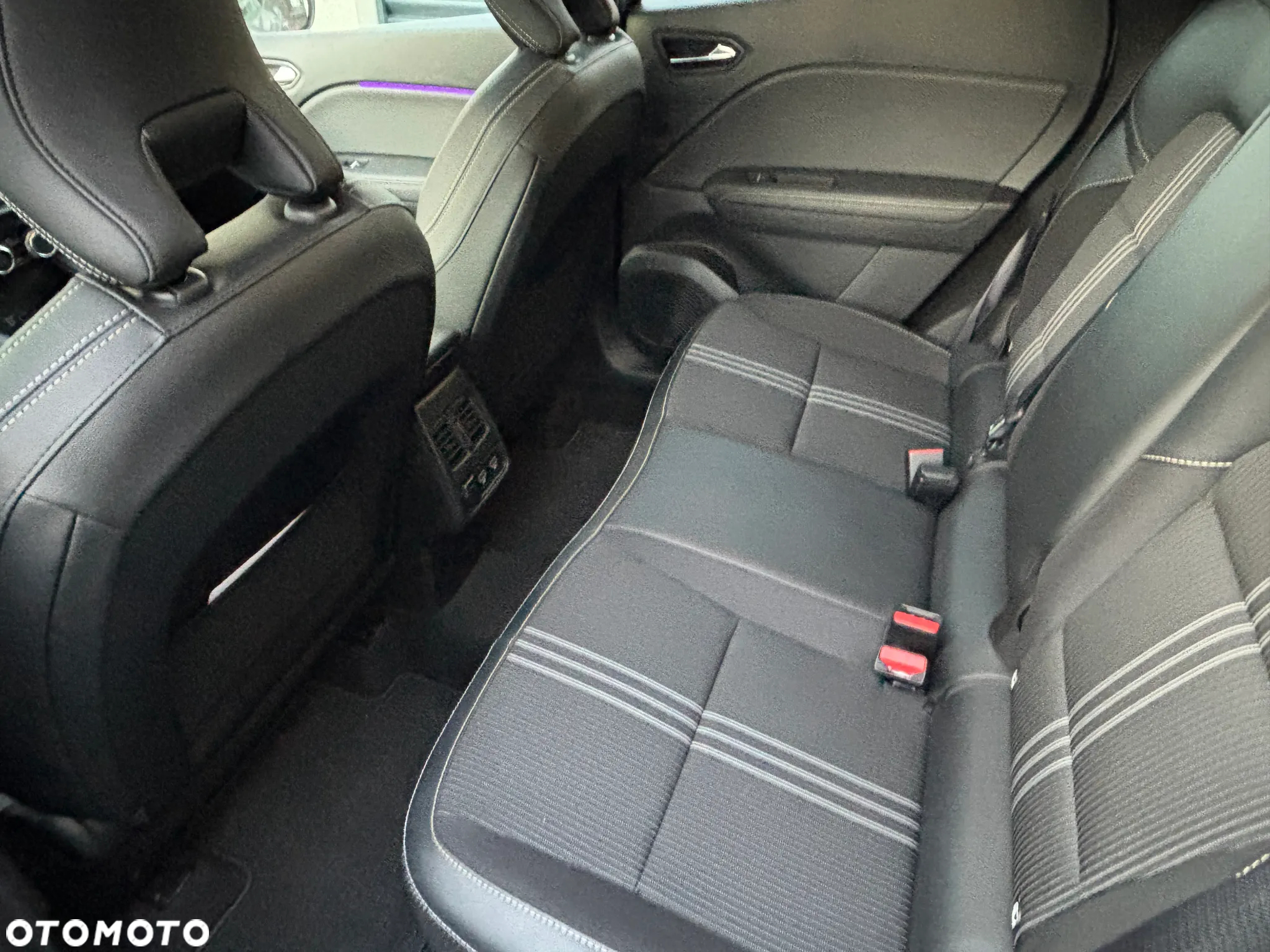 Renault Captur 1.6 E-TECH Full Hybrid 145 E-Tech Engineered - 18
