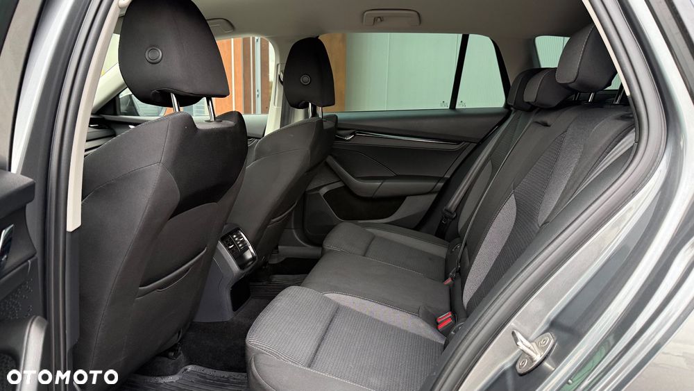 Skoda Octavia 2.0 TDI Ambition - 9