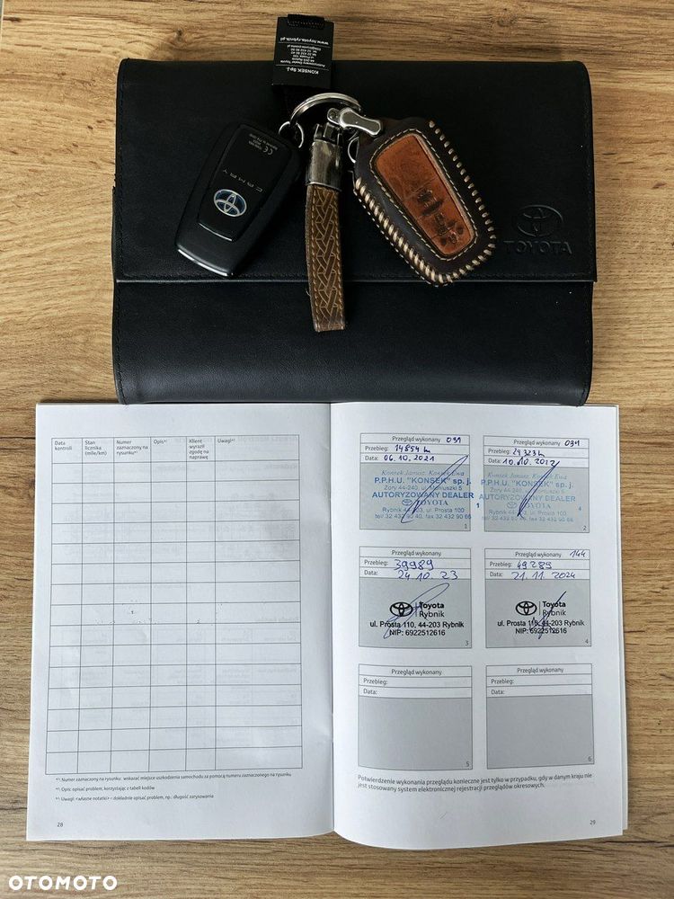 Toyota Camry 2.5 Hybrid Executive CVT - 39