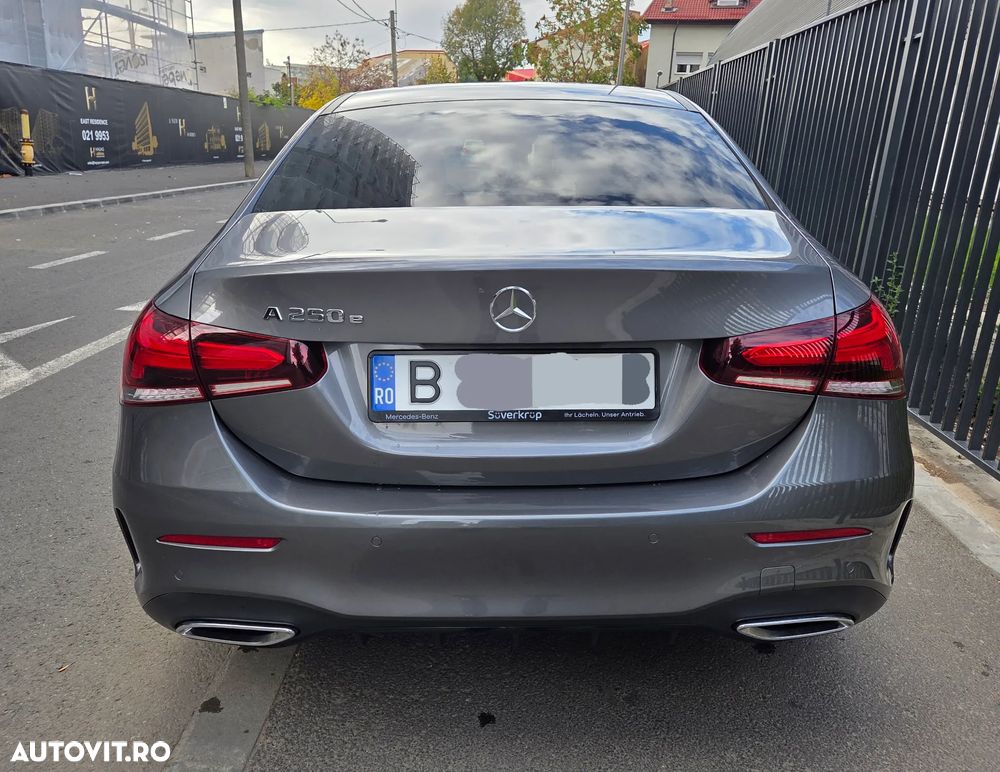 Mercedes-Benz A - 14