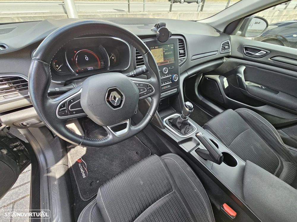 Renault Mégane Sport Tourer 1.5 dCi Comfort SS - 6