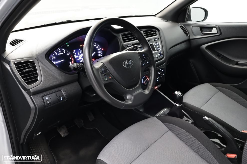 Hyundai i20 1.2 Access+Bluetooth 119g - 21