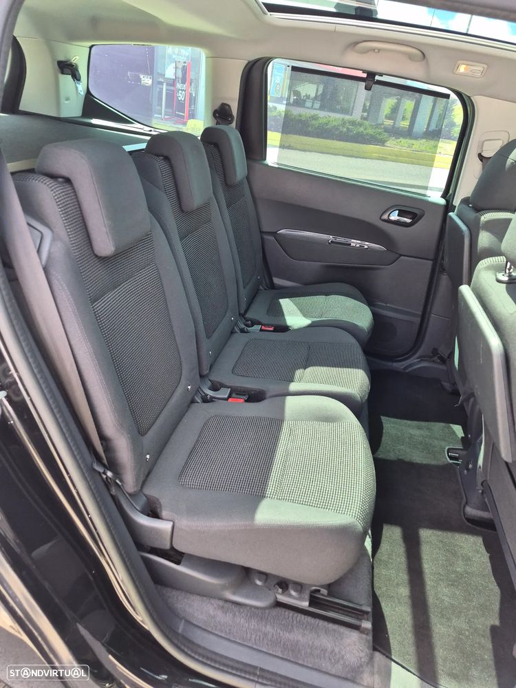 Peugeot 5008 1.6 E-HDi 7L Allure 2-Tronic - 16