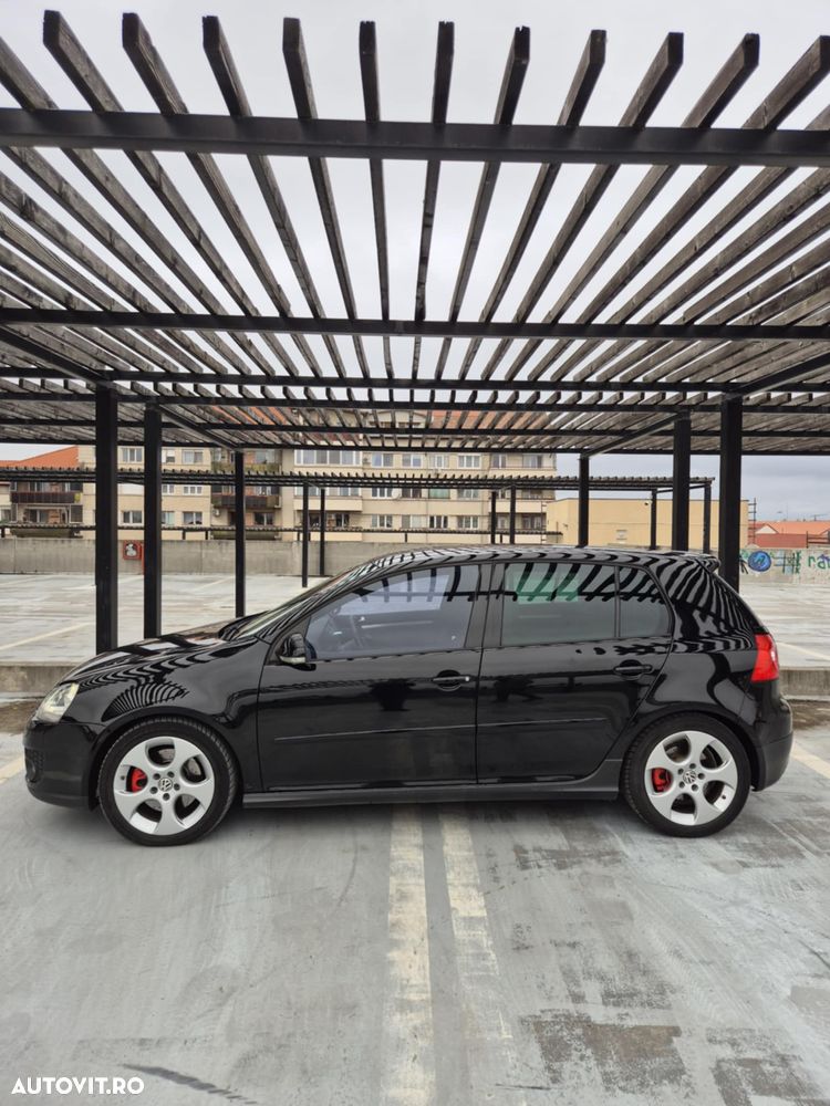 Volkswagen Golf 2.0 FSI GTI DSG - 2