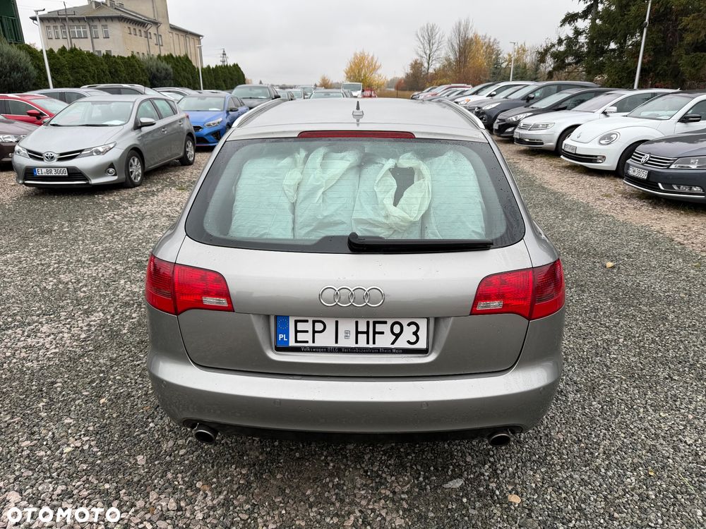Audi A6 Avant 2.4 - 6
