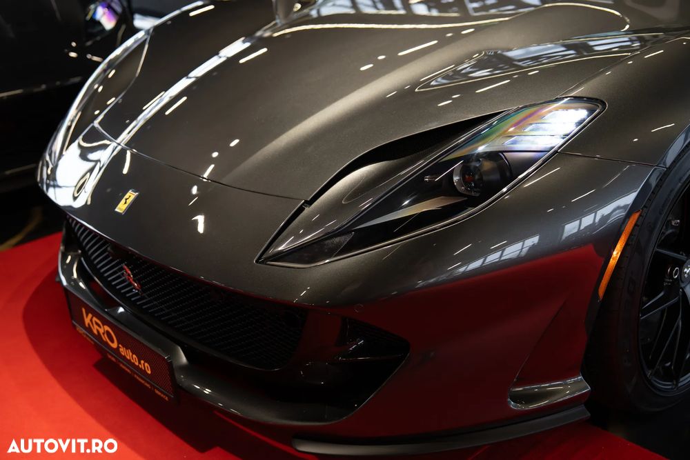 Ferrari 812 - 3