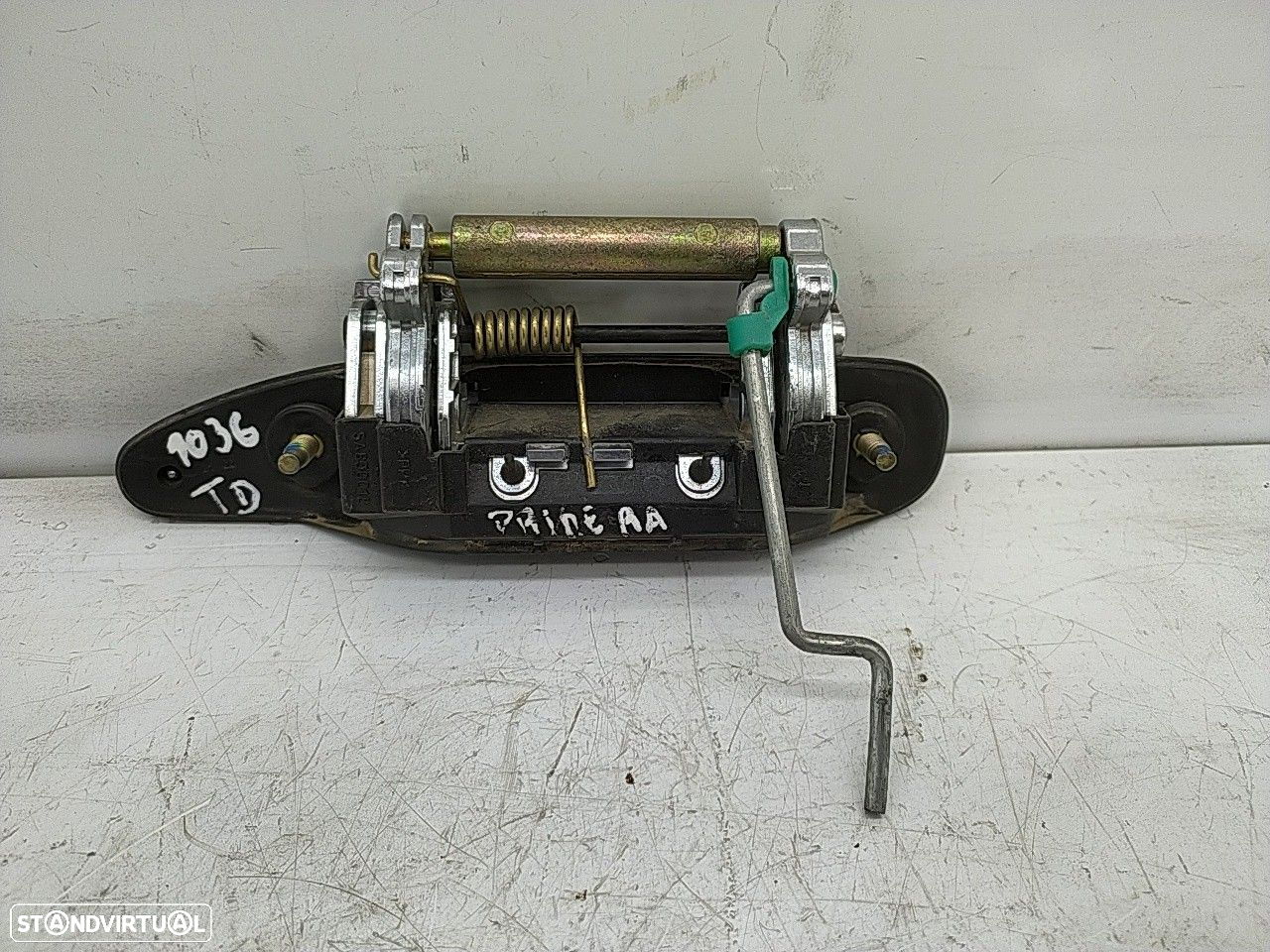 Puxador Tras Direito Nissan Primera Hatchback (P11) - 2