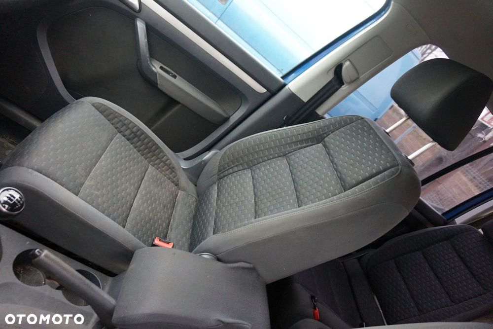 VOLKSWAGEN TOURAN I LIFT FL1 2007 LC5C 2.0 TDI BMM 140KM JLT NIEBIESKI na części - 16