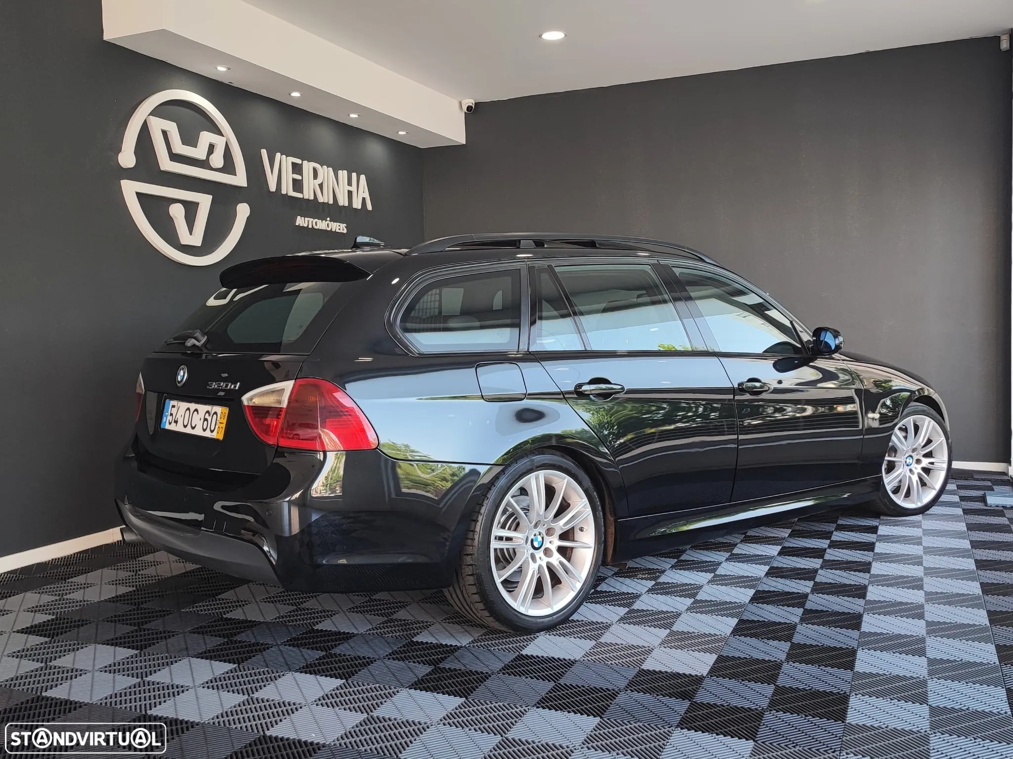 BMW 320 d Touring Navigation Sport - 11