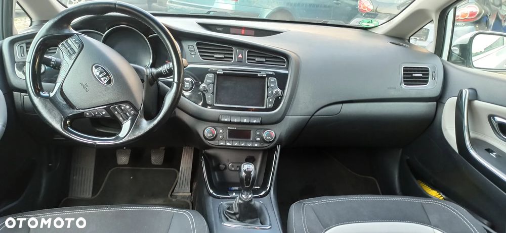 Kia Ceed 2013 photo 5