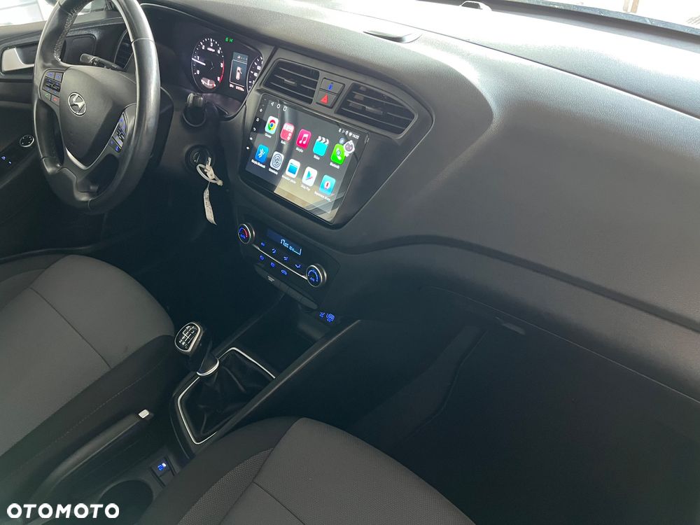 Hyundai i20 - 33