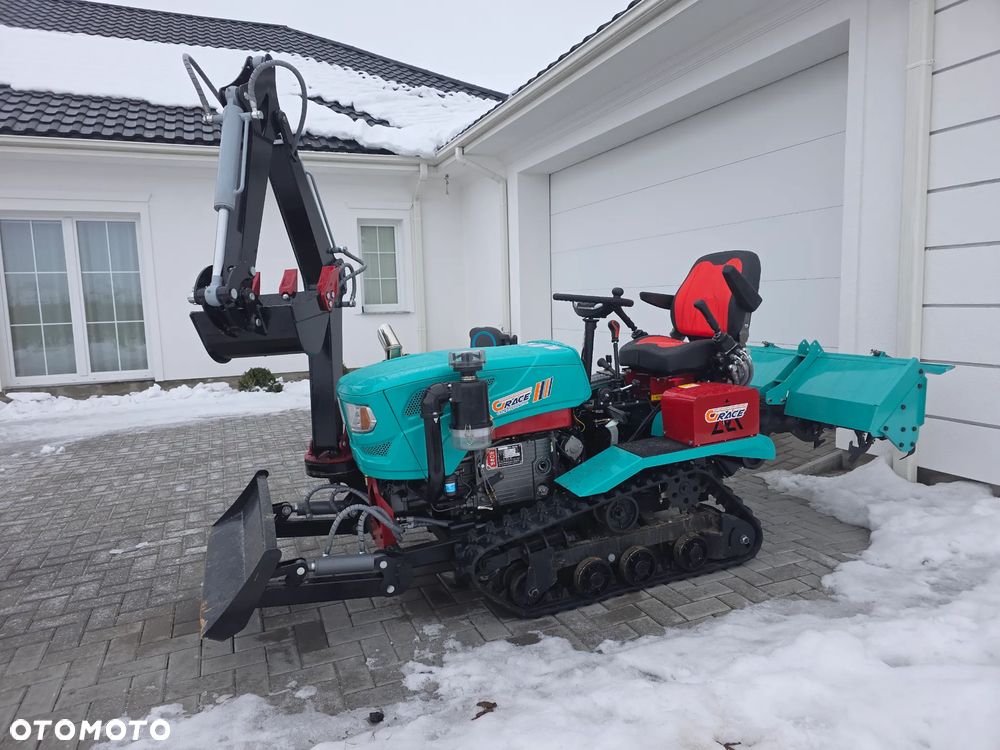 Inny traktor 35HP - 23