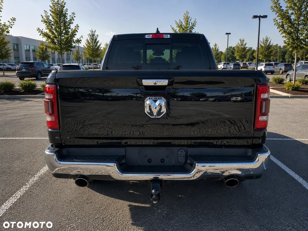 RAM 1500 5.7 Crew Cab Laramie - 4
