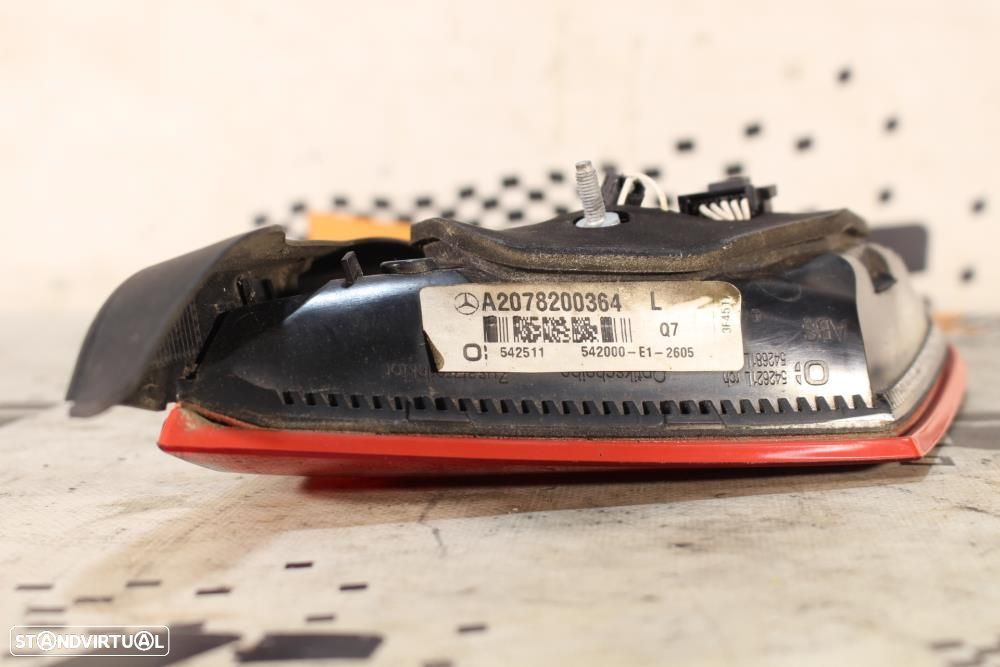 Farolim Esquerdo Mercedes-Benz E-Class Coupé (C207)  A2078200364 / Mal - 4