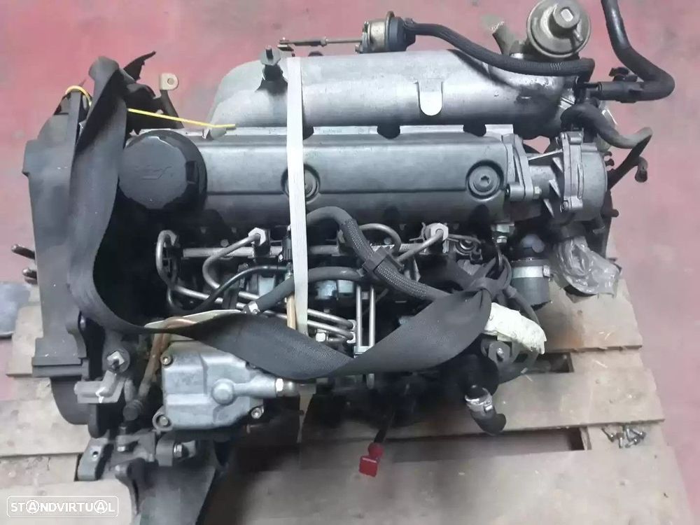 MOTOR COMPLETO VOLVO V40 BREAK FAMILIAR 1999 -D4192T2 - 3