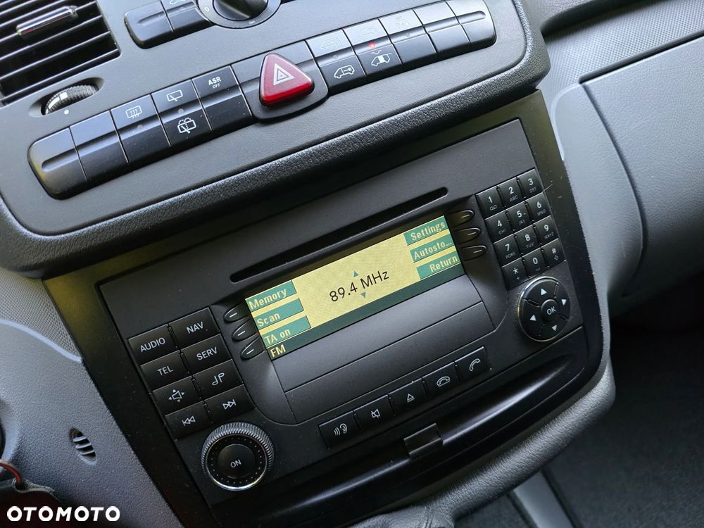 Mercedes-Benz Vito - 31