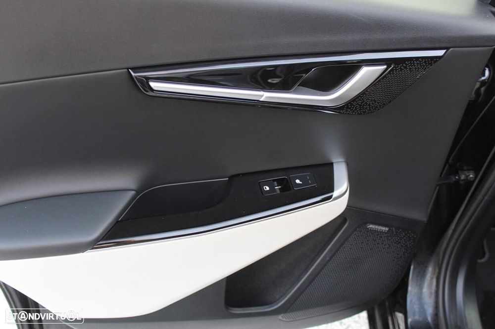 Kia EV6 77,4-kWh AWD GT-line - 36