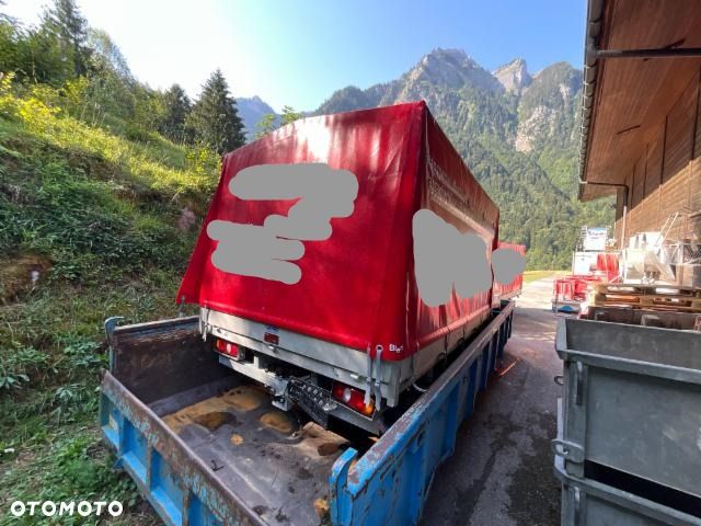 Mitsubishi Fuso Canter - 2