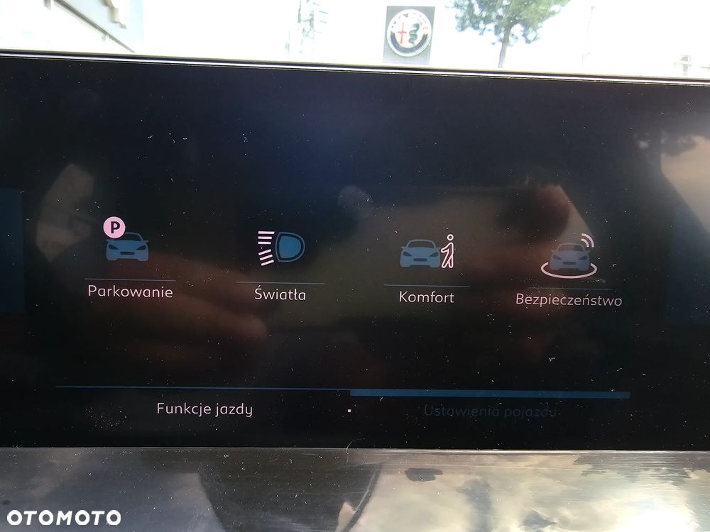 Citroën C4 BlueHDi 130 Stop&Start EAT8 SHINE - 30