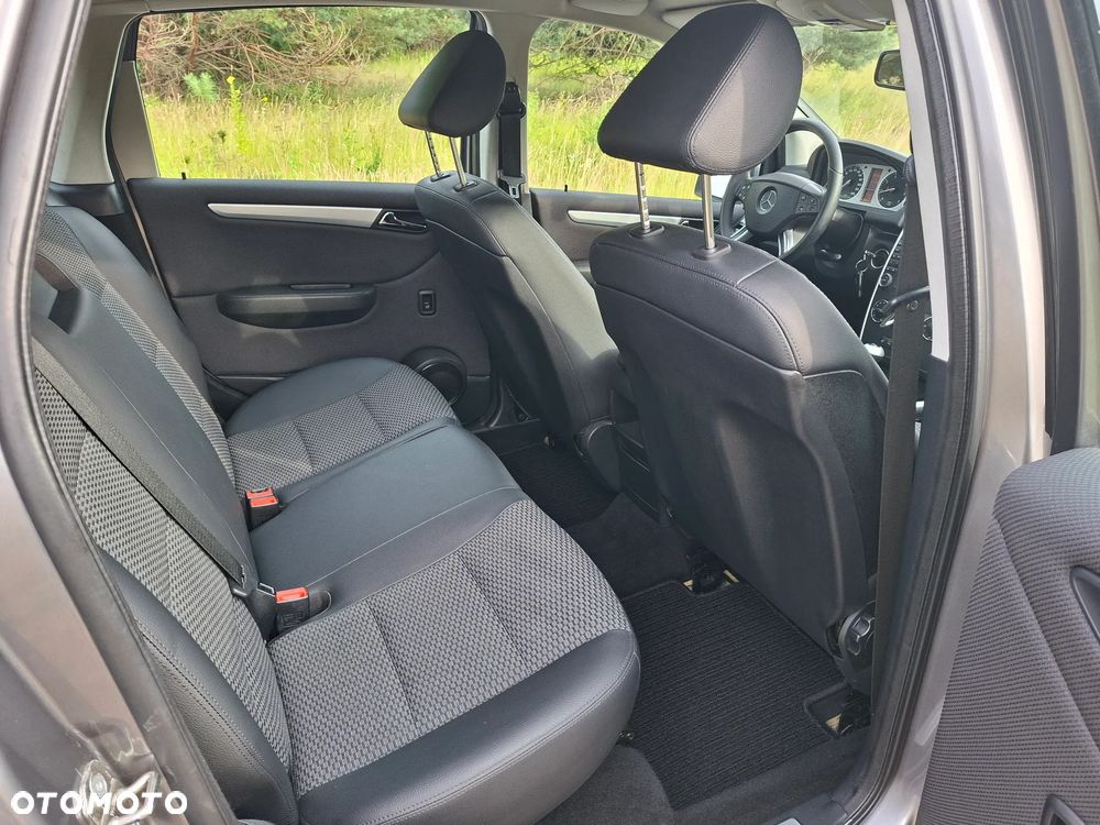 Mercedes-Benz Klasa B 170 Autotronic Grand Edition - 20