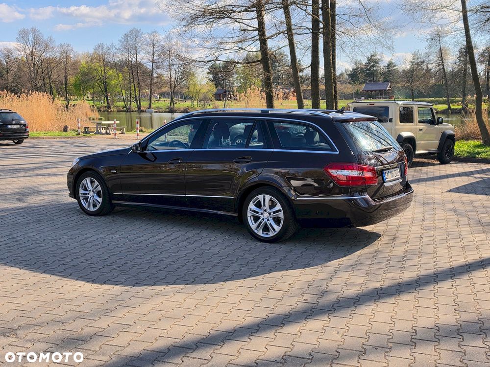 Mercedes-Benz Klasa E 250 CDI DPF BlueEFFICIENCY Avantgarde - 10