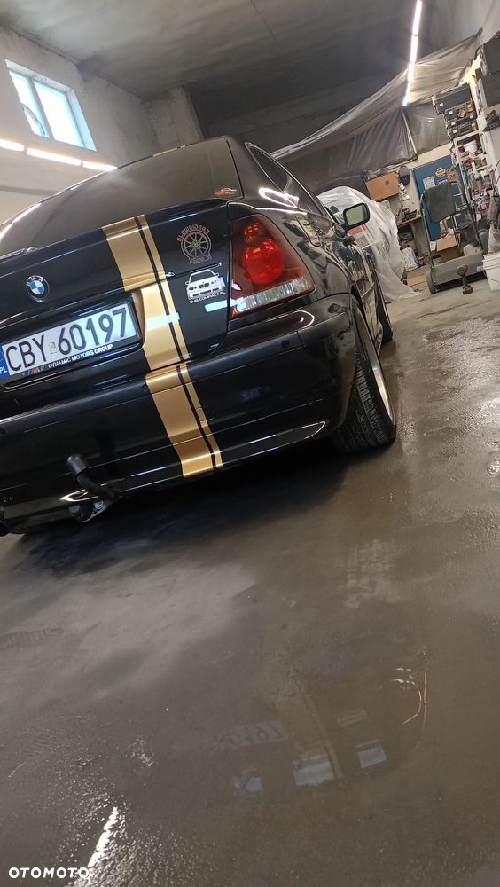 BMW Seria 3 316ti - 11
